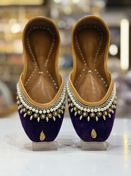 HANDWORK PUNJABI JUTTI