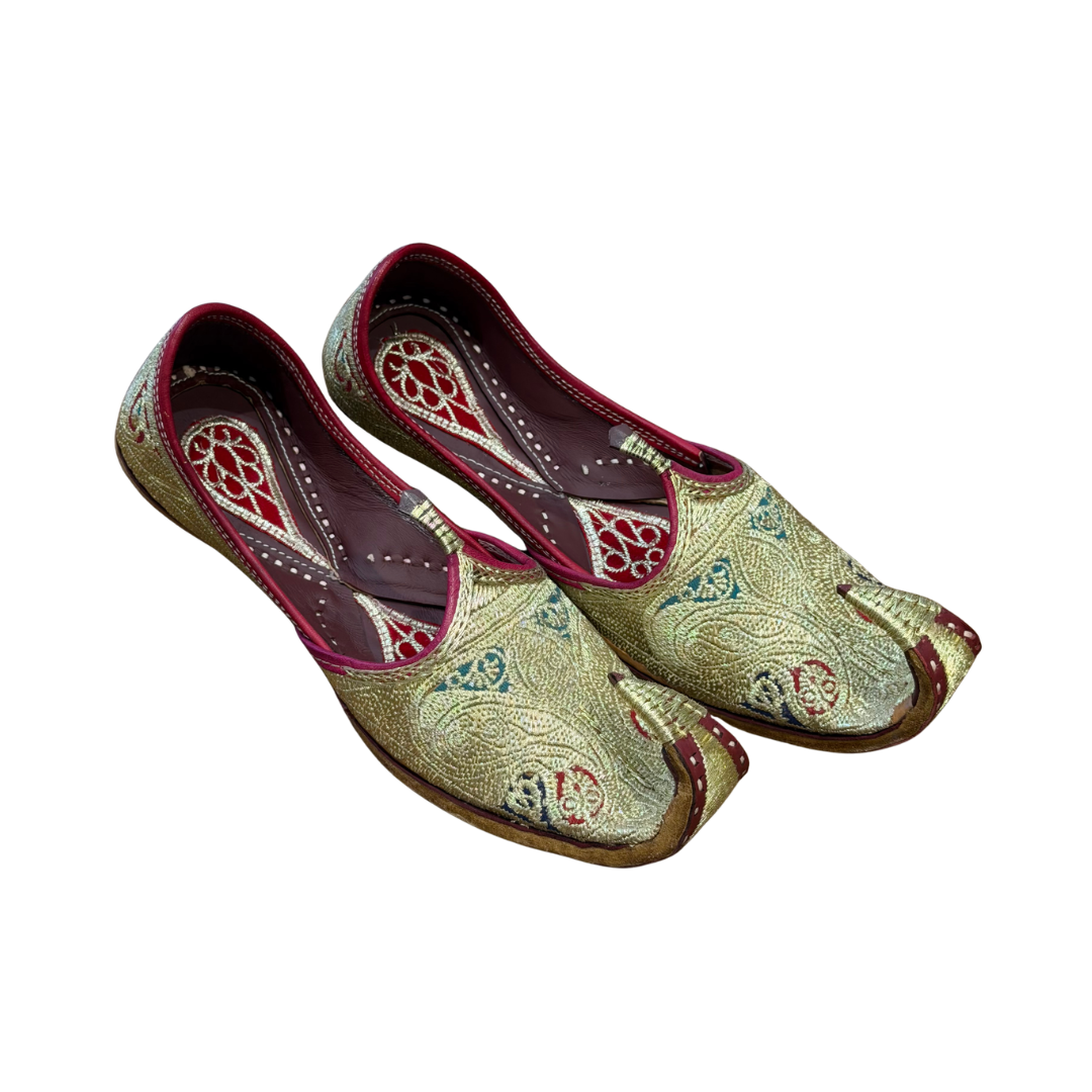 PAKISTANI KHUSSA