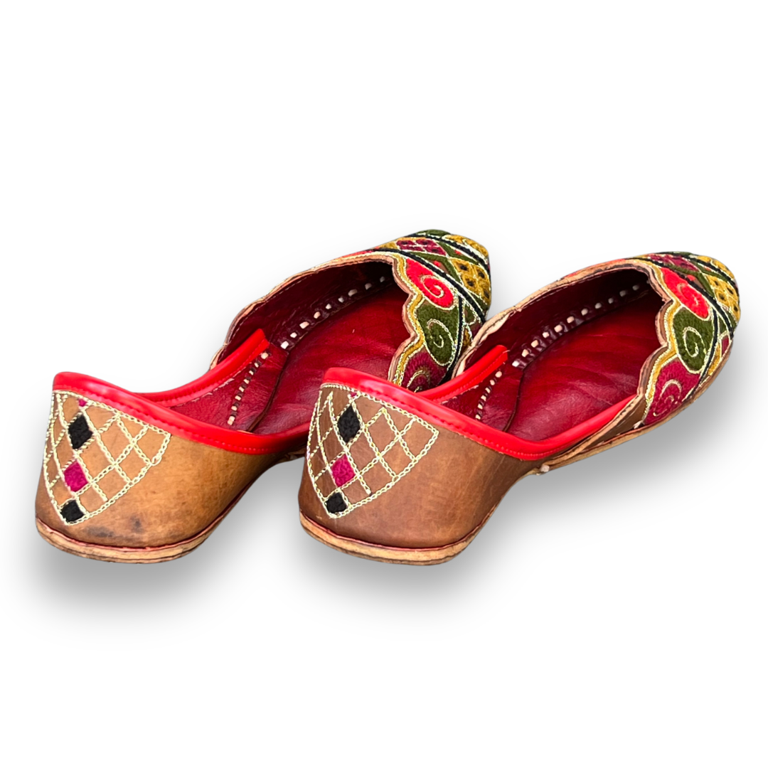 ORIGINAL PAKISTANI KASOORI JUTTI