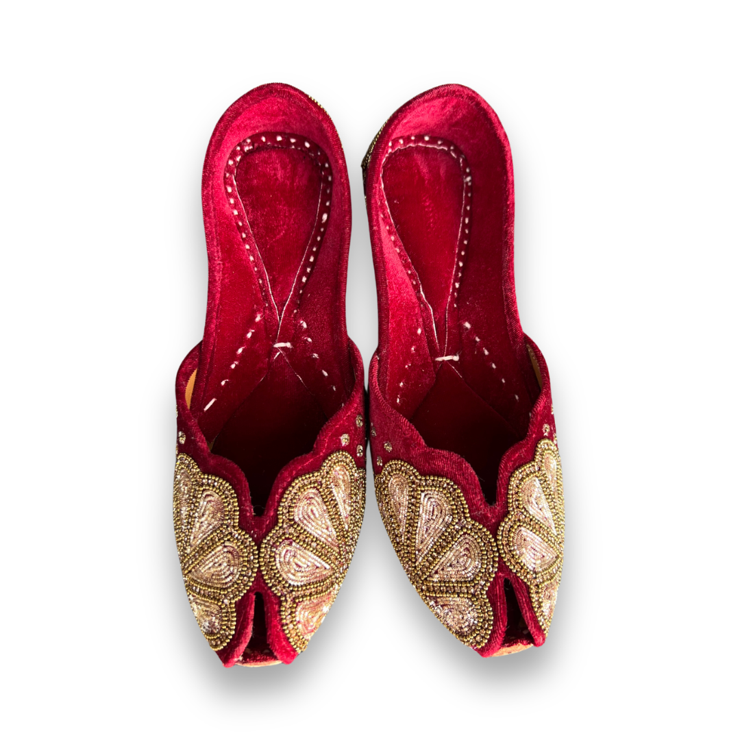 MEHROON KASOORI JUTTI