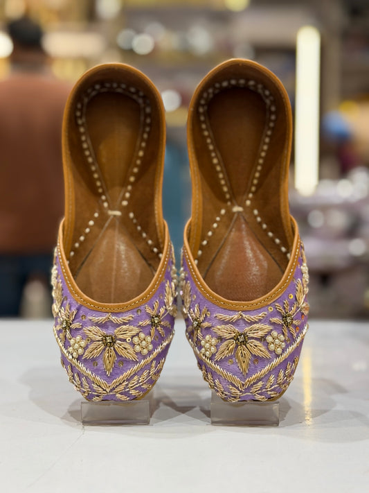 LAVENDER PUNJABI JUTTI