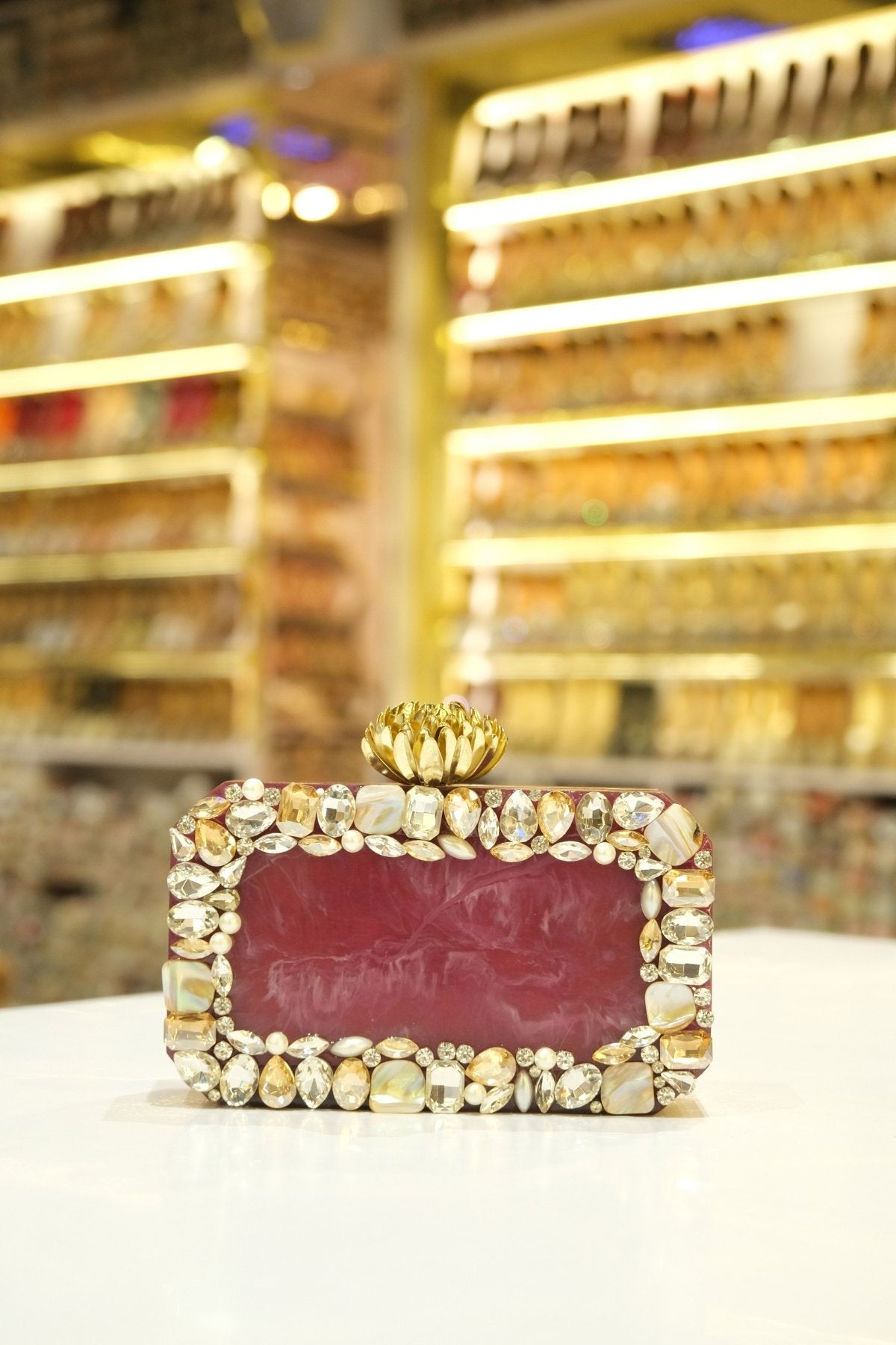 MARBLE CLUTCH