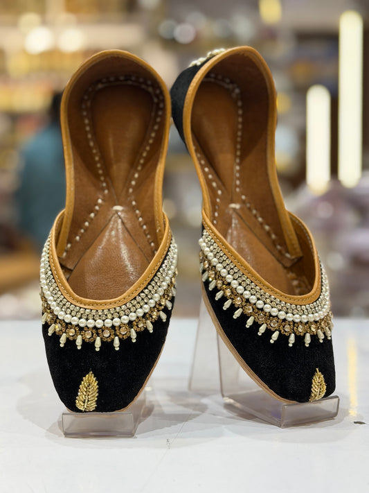 BLACK PEARL DABKA JUTTI