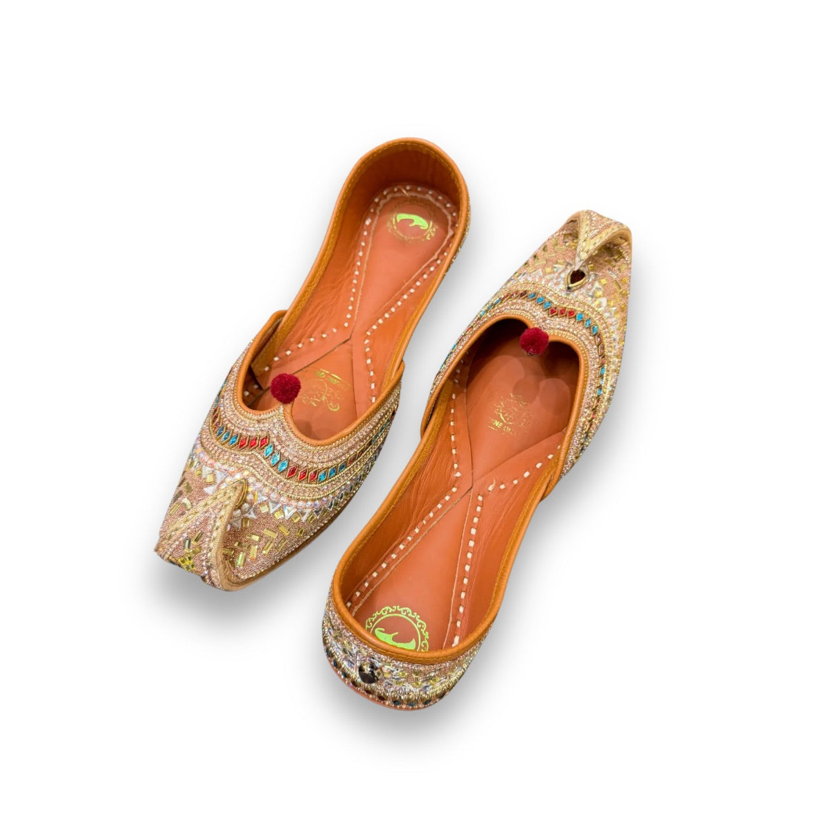 PAKISTANI KUNDAN JUTTI