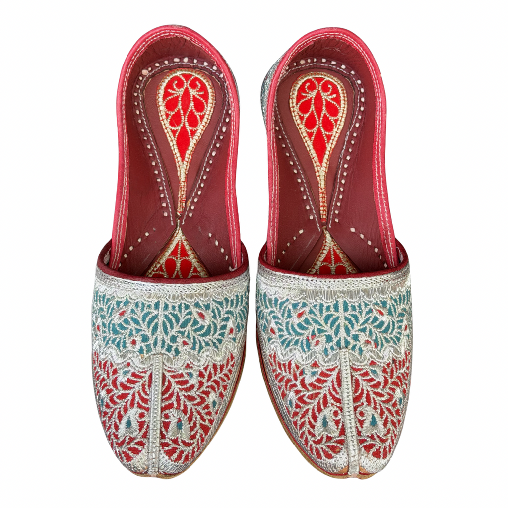PAKISTANI TILLA JUTTI