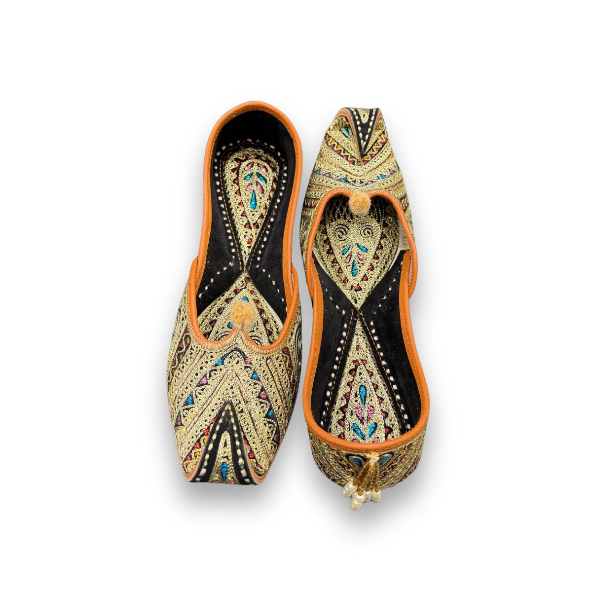 PAKISTANI AARI WORK JUTTI