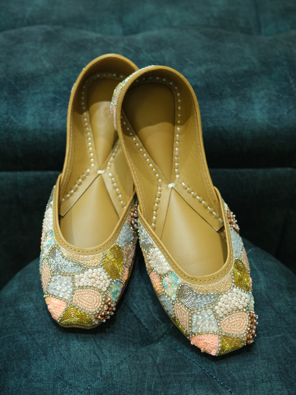 MULTI PEARL JUTTI