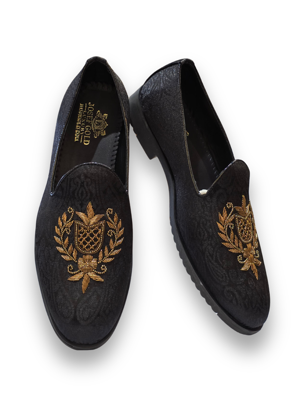 BLACK LOAFER