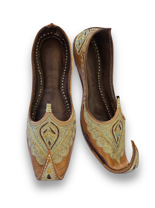 PAKISTANI  AARI NOKE